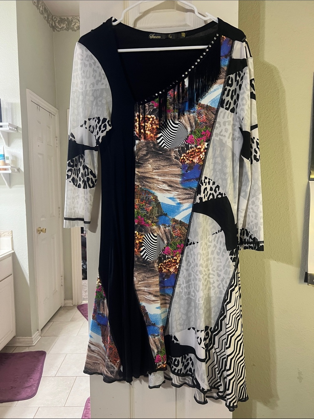Source Unknown Multicolor & Black V-Neck Fringe Detail Dress